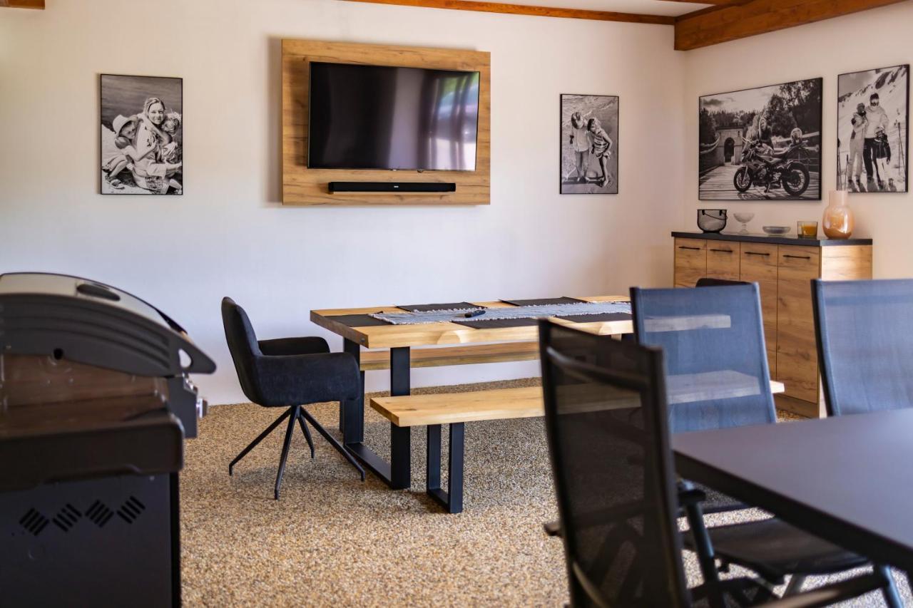 Apartman Dvorce Straz nad Nezarkou Екстер'єр фото