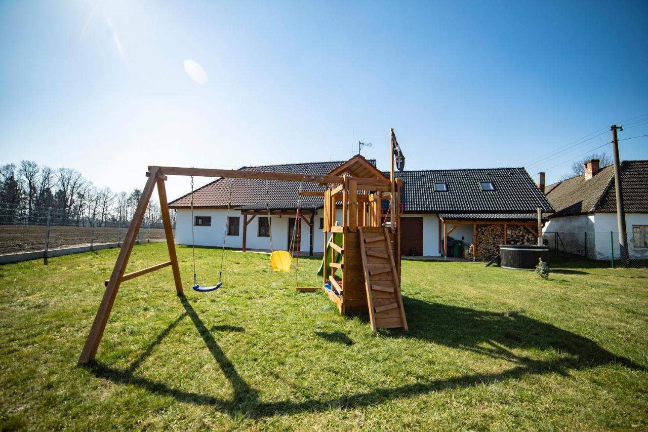 Apartman Dvorce Straz nad Nezarkou Екстер'єр фото