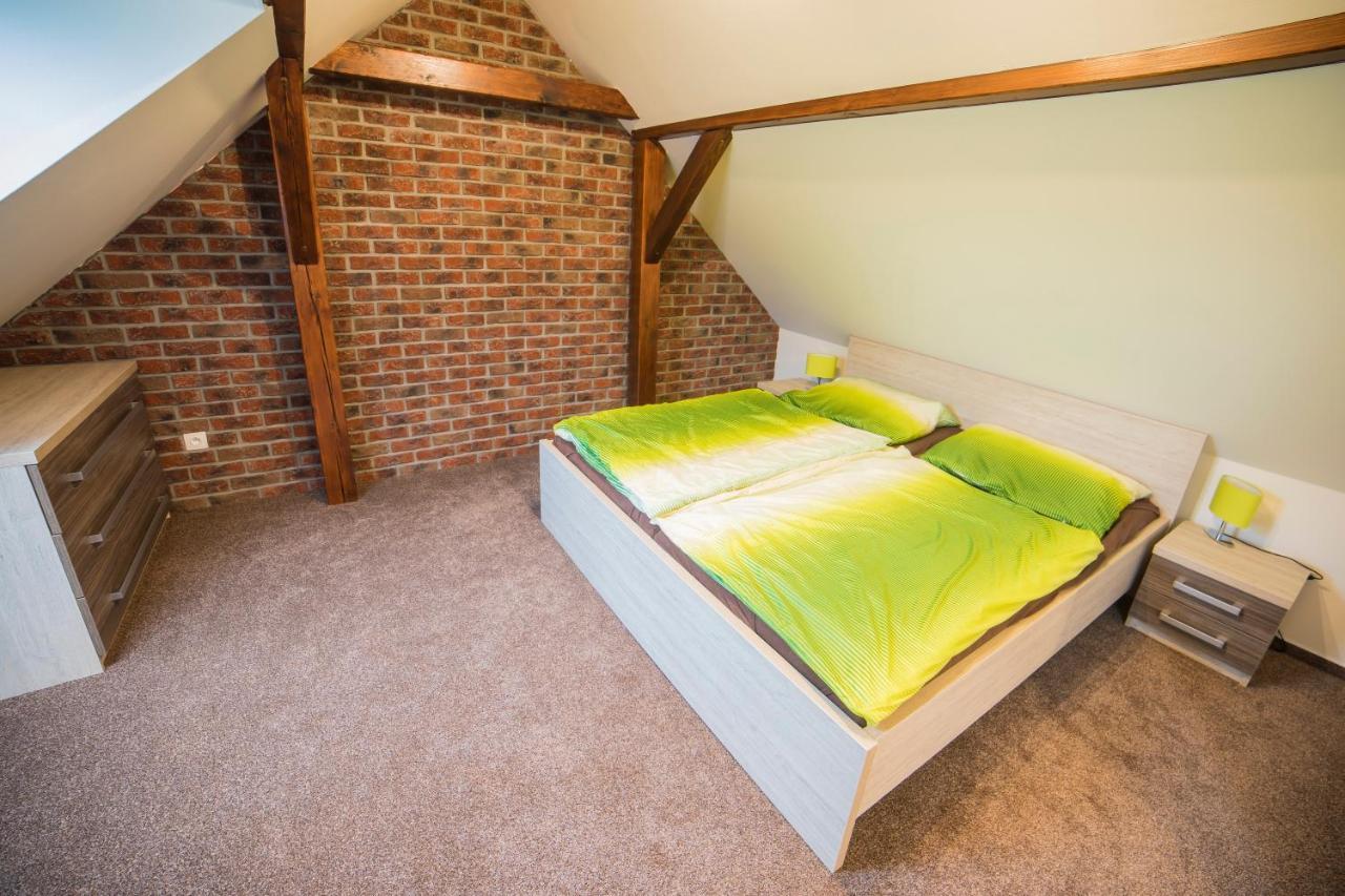 Apartman Dvorce Straz nad Nezarkou Екстер'єр фото